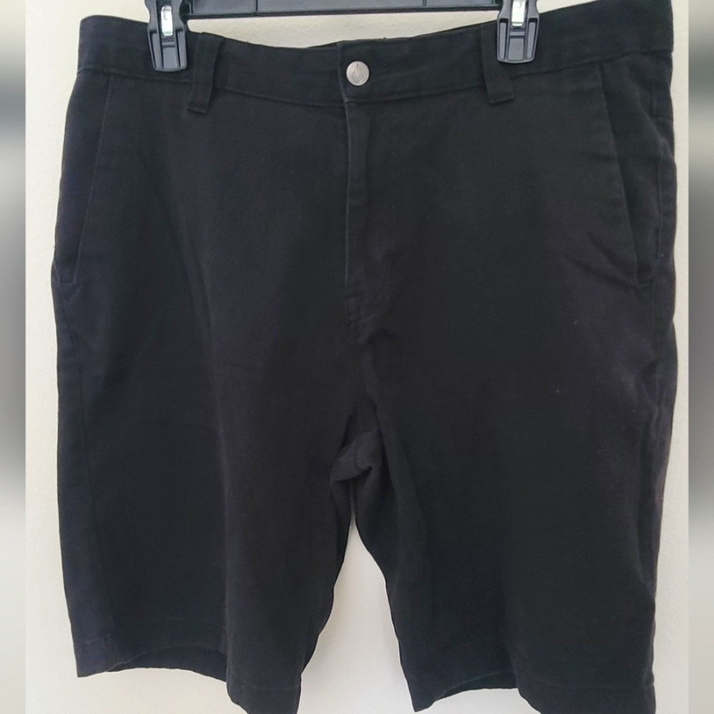 Volcom Men's Black Flat Front Shorts